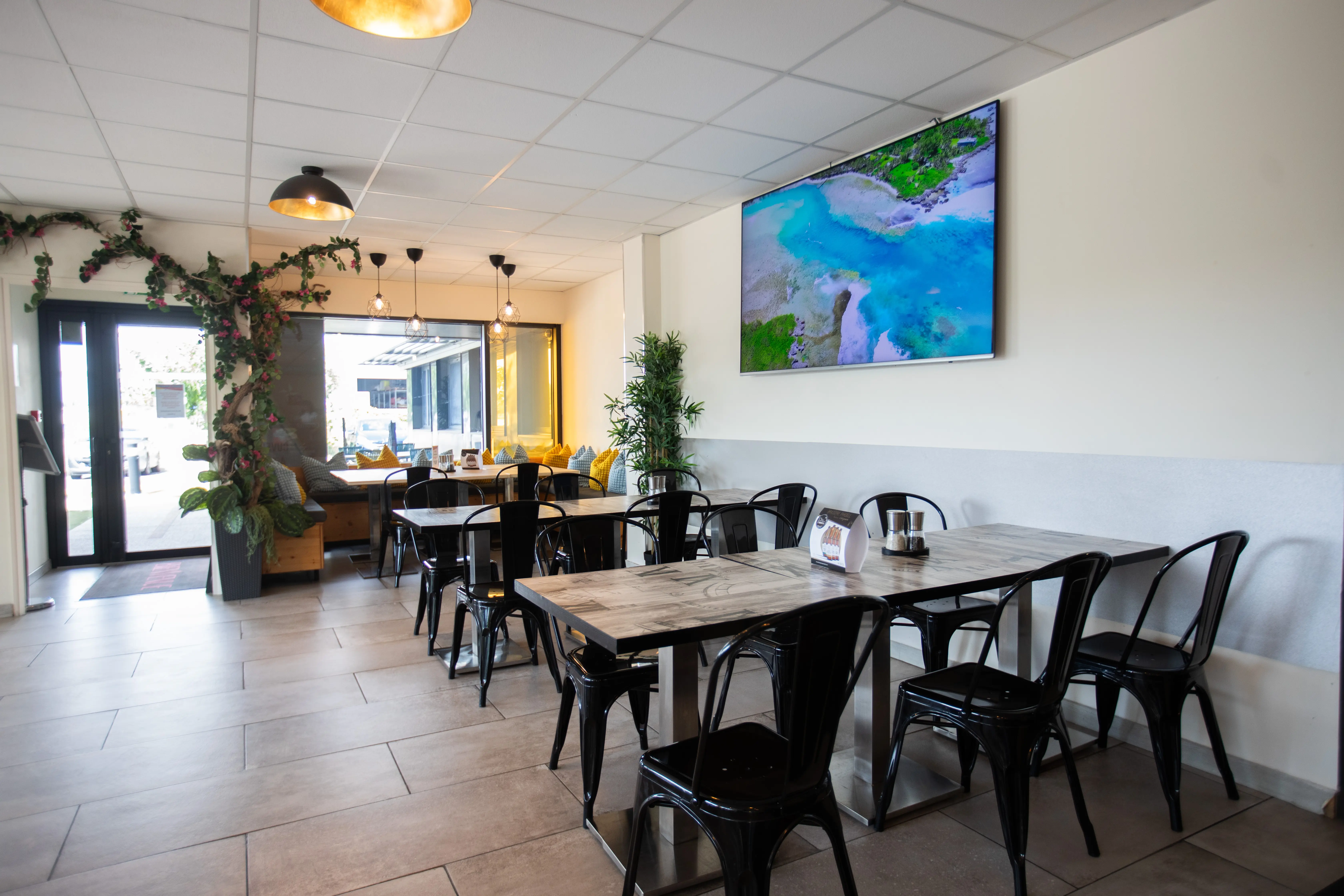 Salle intérieure Ô Resto Garosud